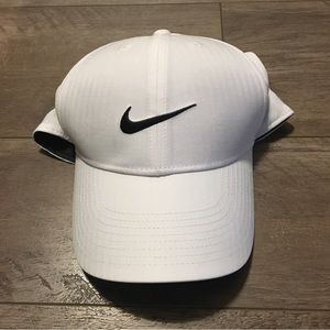 White Nike Golf Hat